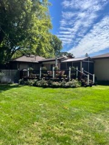 3632 Roosevelt Street NE, Saint Anthony, MN 55418