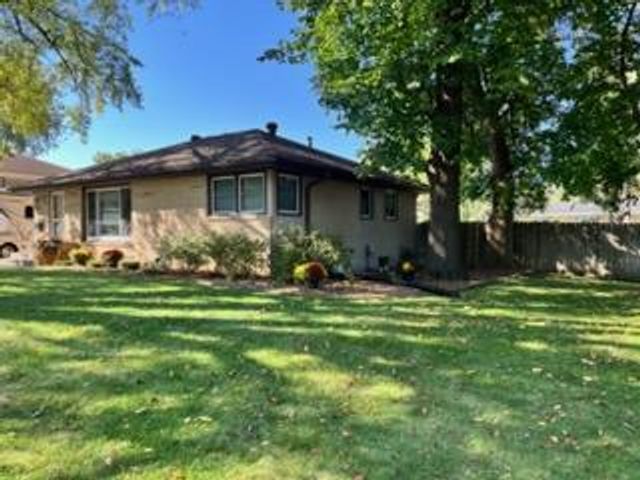 3632 Roosevelt Street NE, Saint Anthony, MN 55418