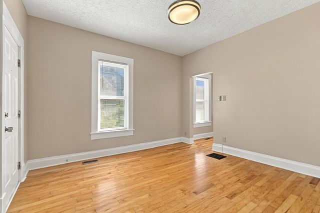 353 E Morrill Avenue, Columbus, OH 43207