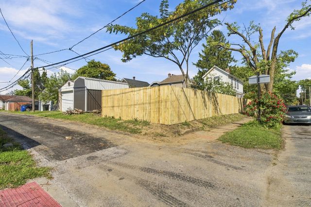 353 E Morrill Avenue, Columbus, OH 43207
