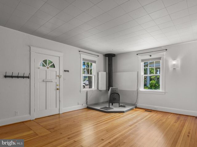 2 HIGHLAND AVE, Annapolis, MD 21403