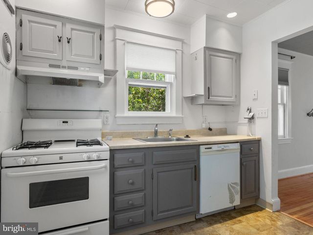 2 HIGHLAND AVE, Annapolis, MD 21403