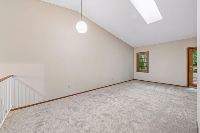 7325 Bren Lane, Eden Prairie, MN 55346