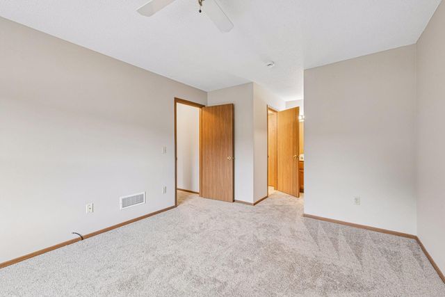 7325 Bren Lane, Eden Prairie, MN 55346