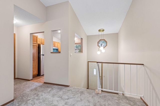 7325 Bren Lane, Eden Prairie, MN 55346