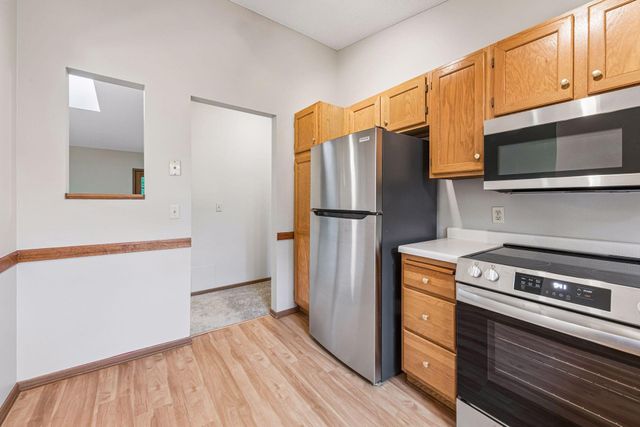 7325 Bren Lane, Eden Prairie, MN 55346