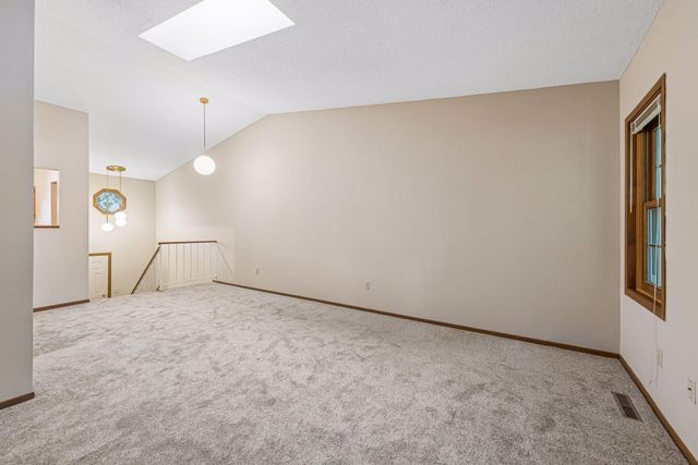 7325 Bren Lane, Eden Prairie, MN 55346