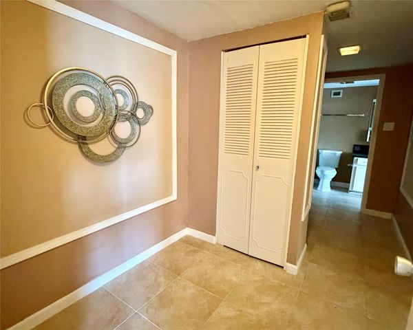 7520 Hornwood Drive 1204, Houston, TX 77036