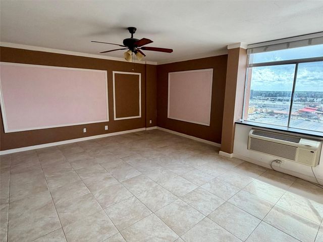 7520 Hornwood Drive 1204, Houston, TX 77036