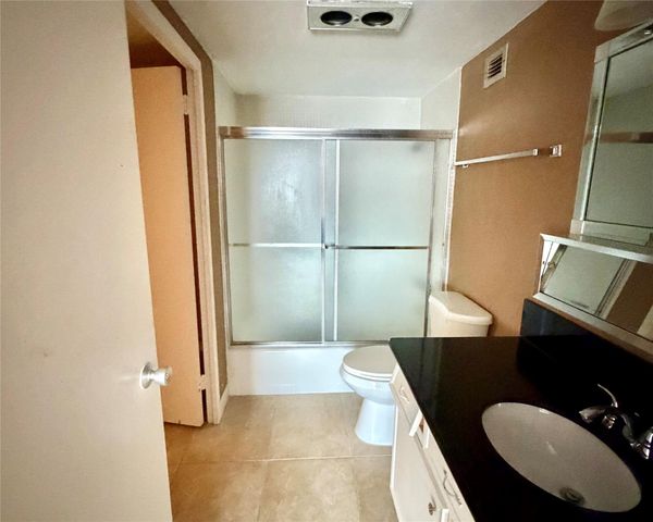 7520 Hornwood Drive 1204, Houston, TX 77036