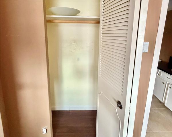 7520 Hornwood Drive 1204, Houston, TX 77036