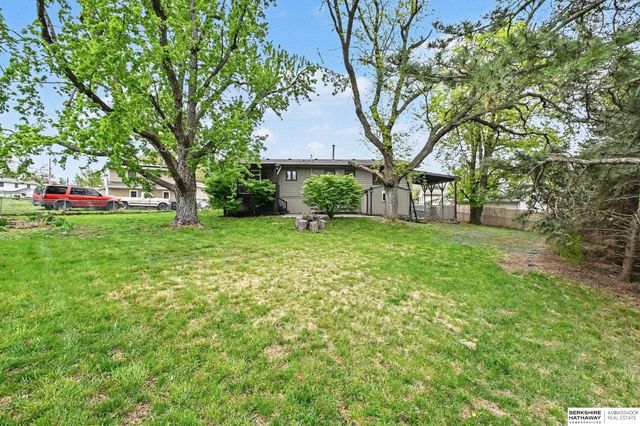 9729 Ogden Circle, Omaha, NE 68134