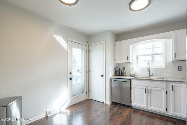 107 Concord Ct, Elizabethtown, KY 42701