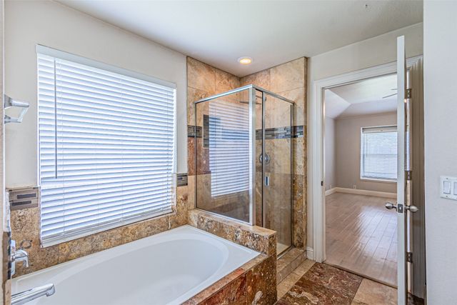 8220 Mossberg Drive, Arlington, TX 76002