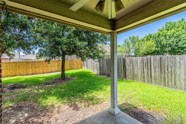 8220 Mossberg Drive, Arlington, TX 76002