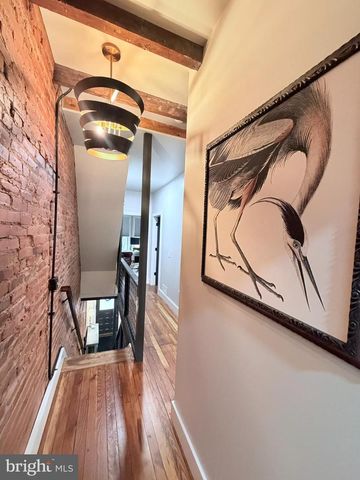 350 E CHESTNUT ST, Lancaster, PA 17602