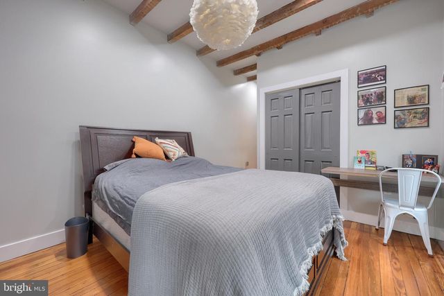 350 E CHESTNUT ST, Lancaster, PA 17602