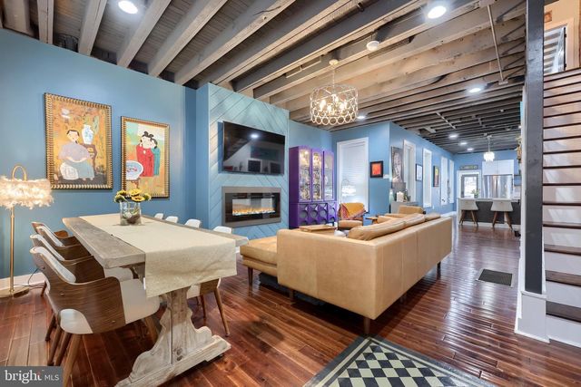 350 E CHESTNUT ST, Lancaster, PA 17602