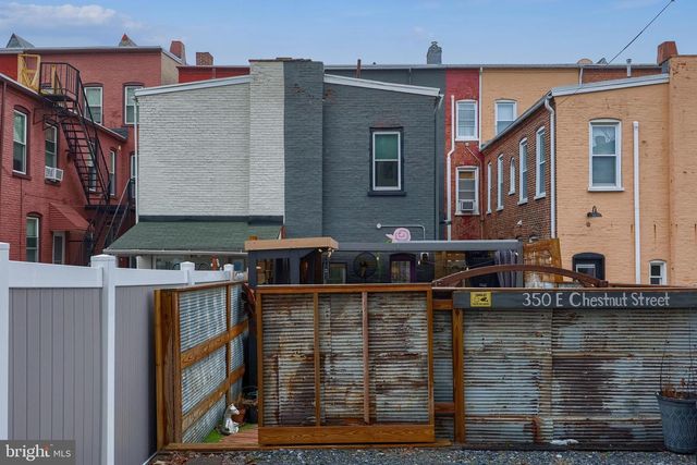 350 E CHESTNUT ST, Lancaster, PA 17602