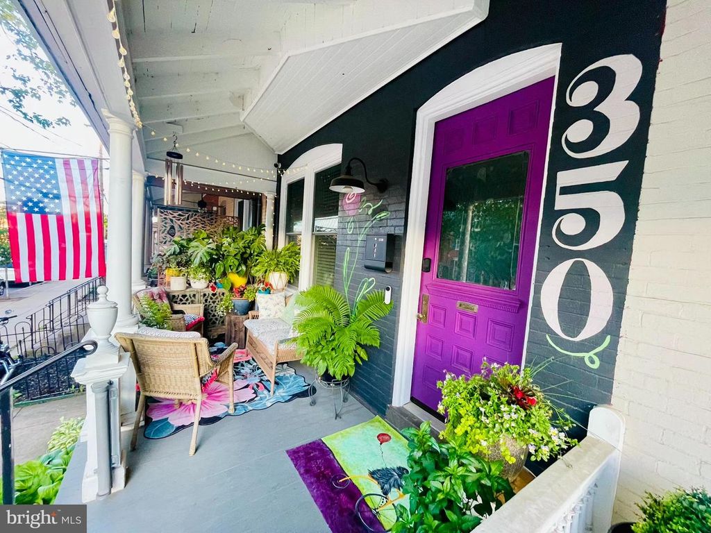 350 E CHESTNUT ST, Lancaster, PA 17602