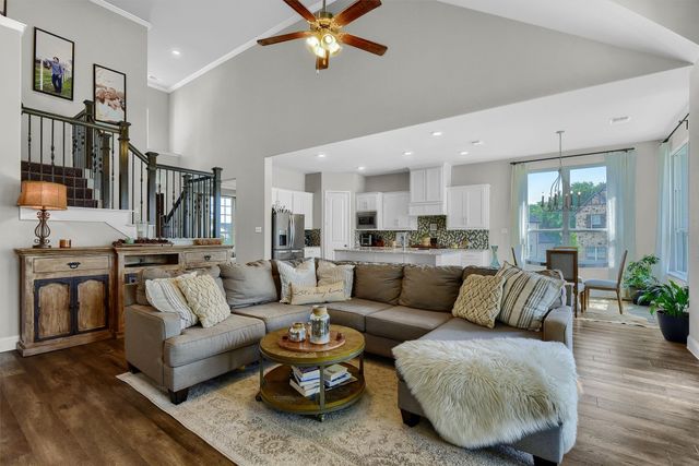 2113 Deer Run, Gunter, TX 75058