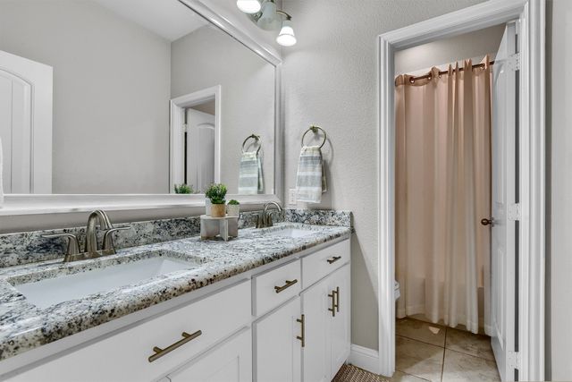 2113 Deer Run, Gunter, TX 75058