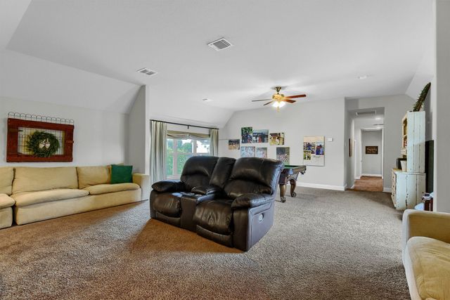 2113 Deer Run, Gunter, TX 75058