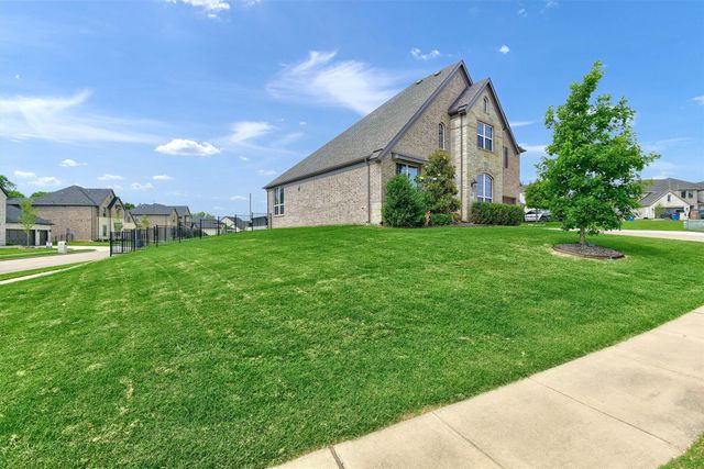 2113 Deer Run, Gunter, TX 75058