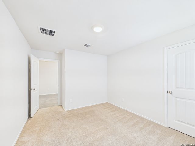 208 Ida Loop, Seguin, TX 78155