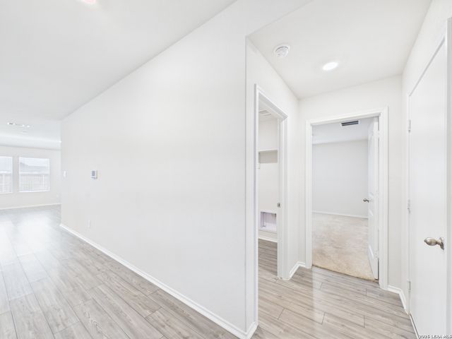 208 Ida Loop, Seguin, TX 78155
