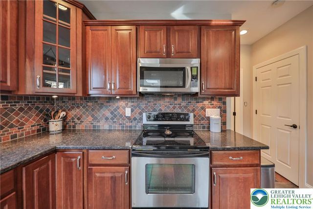 1390 new jersey Avenue, Hellertown Boro, PA 18055