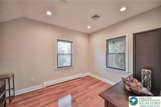 1390 new jersey Avenue, Hellertown Boro, PA 18055