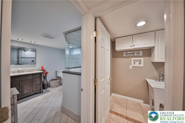 1390 new jersey Avenue, Hellertown Boro, PA 18055