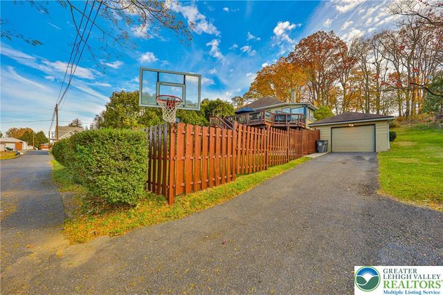 1390 new jersey Avenue, Hellertown Boro, PA 18055