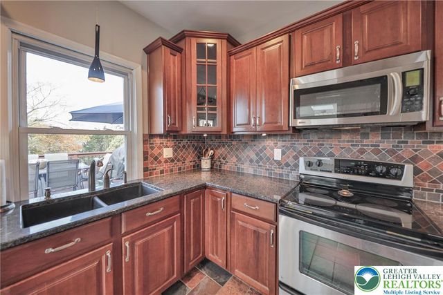 1390 new jersey Avenue, Hellertown Boro, PA 18055