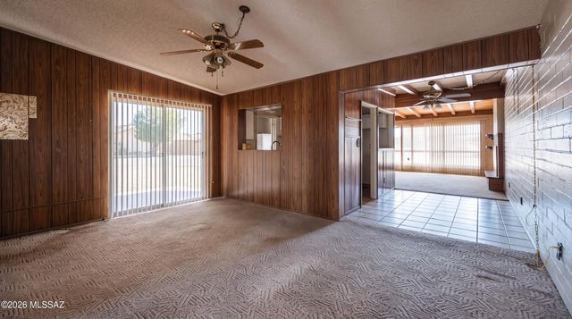 6087 E 21st Street, Tucson, AZ 85711