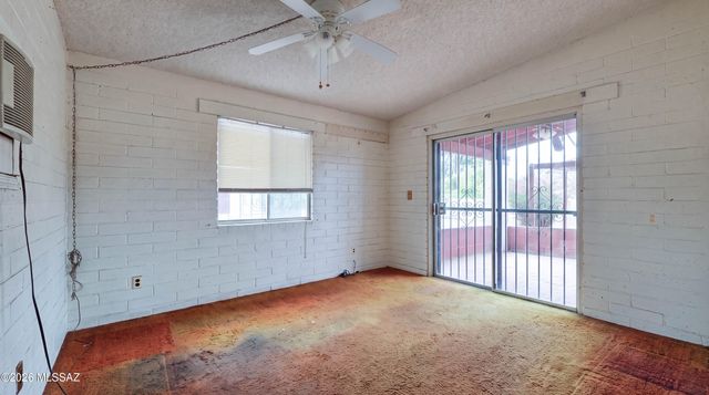 6087 E 21st Street, Tucson, AZ 85711