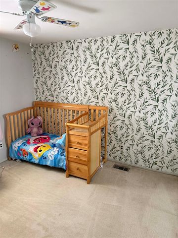 32602 Barclay Square, Warren, MI 48093