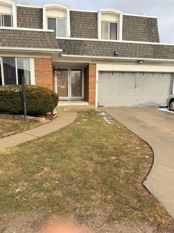 32602 Barclay Square, Warren, MI 48093