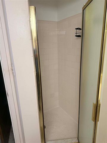 32602 Barclay Square, Warren, MI 48093