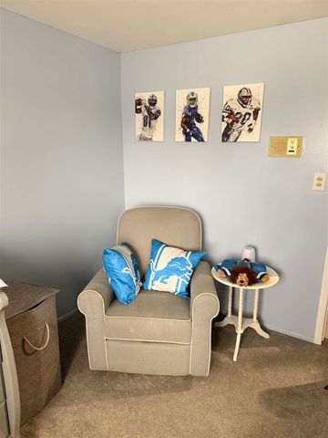 32602 Barclay Square, Warren, MI 48093