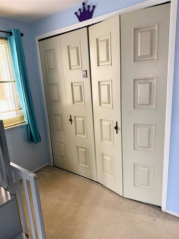 32602 Barclay Square, Warren, MI 48093