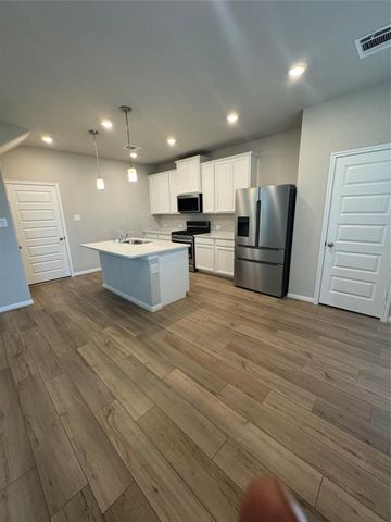 18528 Meadow Point Lane, Conroe, TX 77316