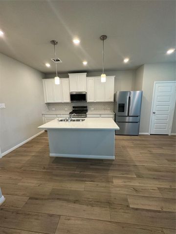18528 Meadow Point Lane, Conroe, TX 77316