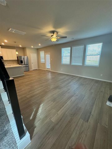 18528 Meadow Point Lane, Conroe, TX 77316