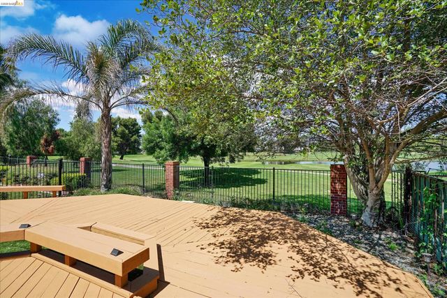 2819 Cherry Hills Dr, Discovery Bay, CA 94505