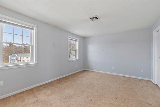 48 Fox Meadow Rd F, Leominster, MA 01453