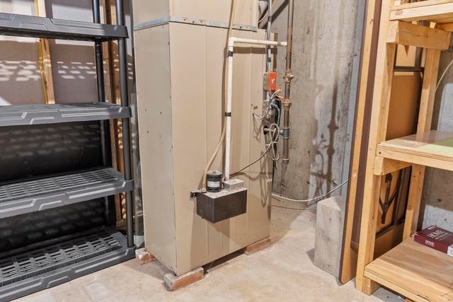 48 Fox Meadow Rd F, Leominster, MA 01453