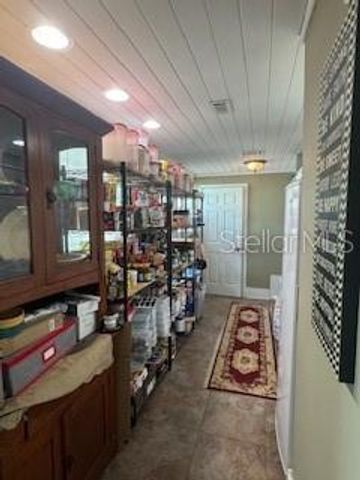 58 S KENTUCKY AVENUE, Umatilla, FL 32784