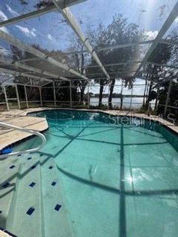 58 S KENTUCKY AVENUE, Umatilla, FL 32784